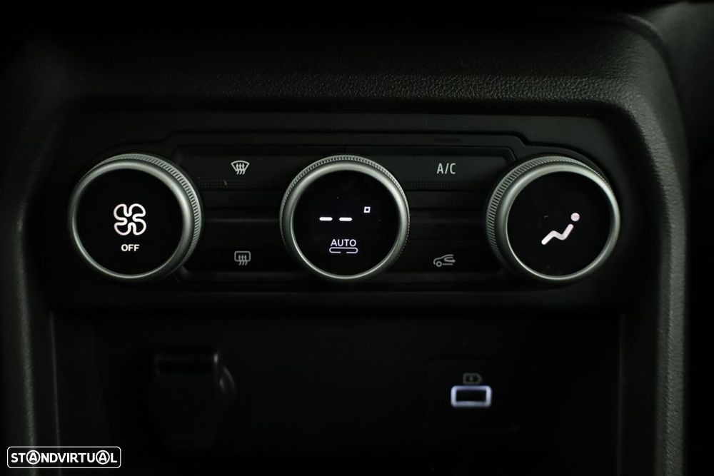 Dacia Sandero 1.0 TCe Expression CVT - 13