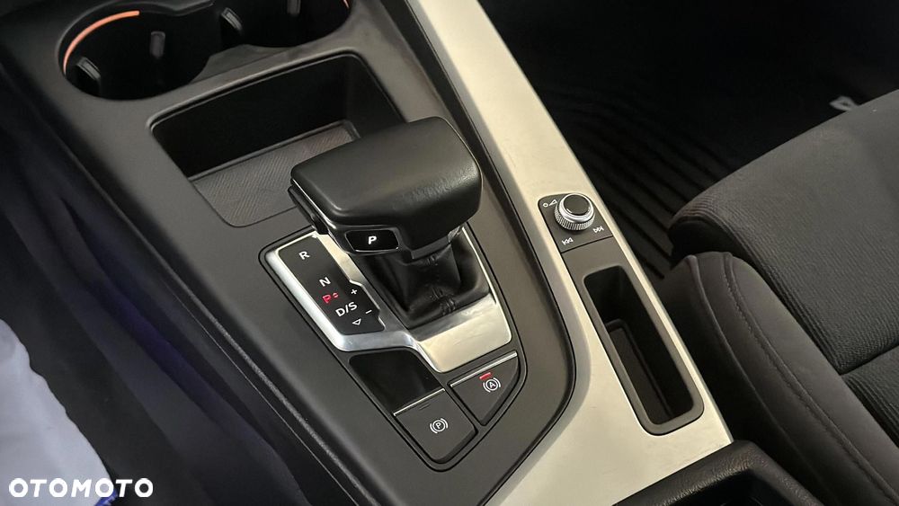 Audi A4 Avant 35 TFSI mHEV Advanced S tronic - 16