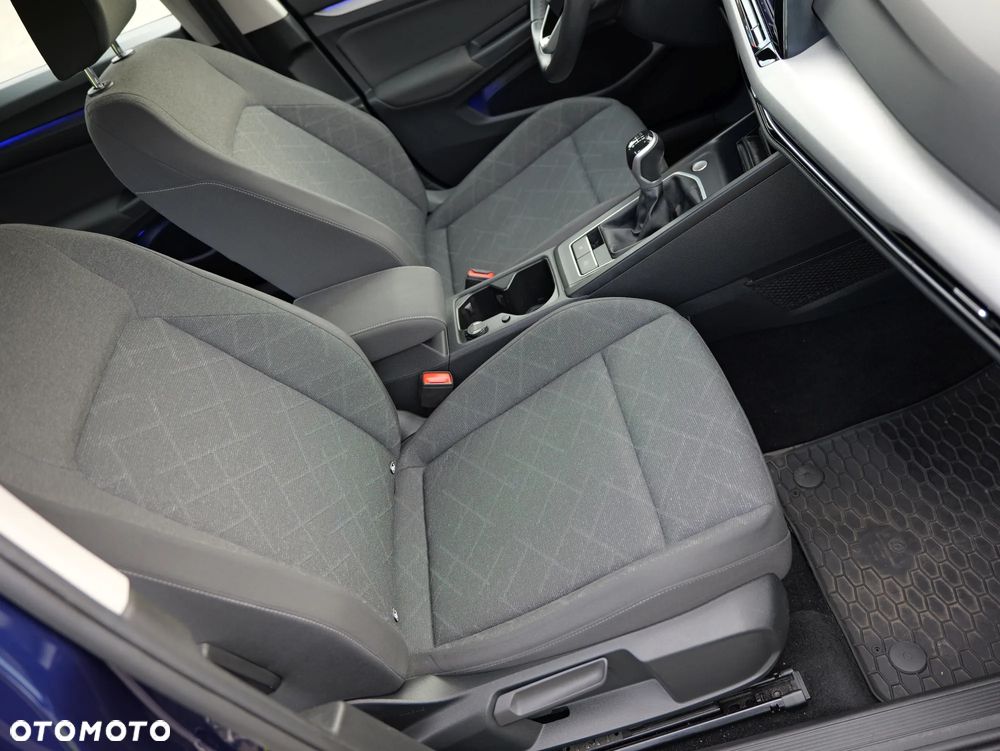 Volkswagen Golf - 20