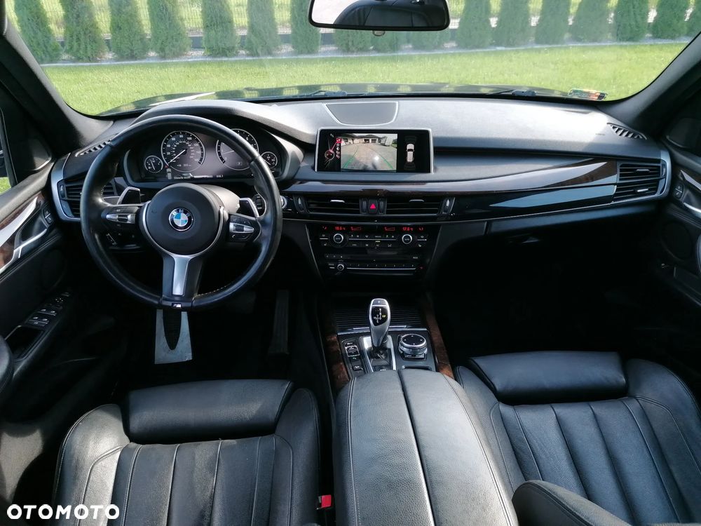 BMW X5 xDrive35i M Sport Edition - 7