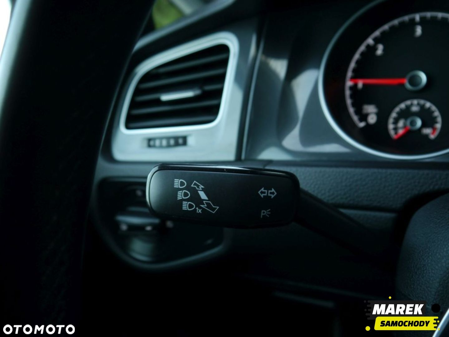 Volkswagen Golf - 19