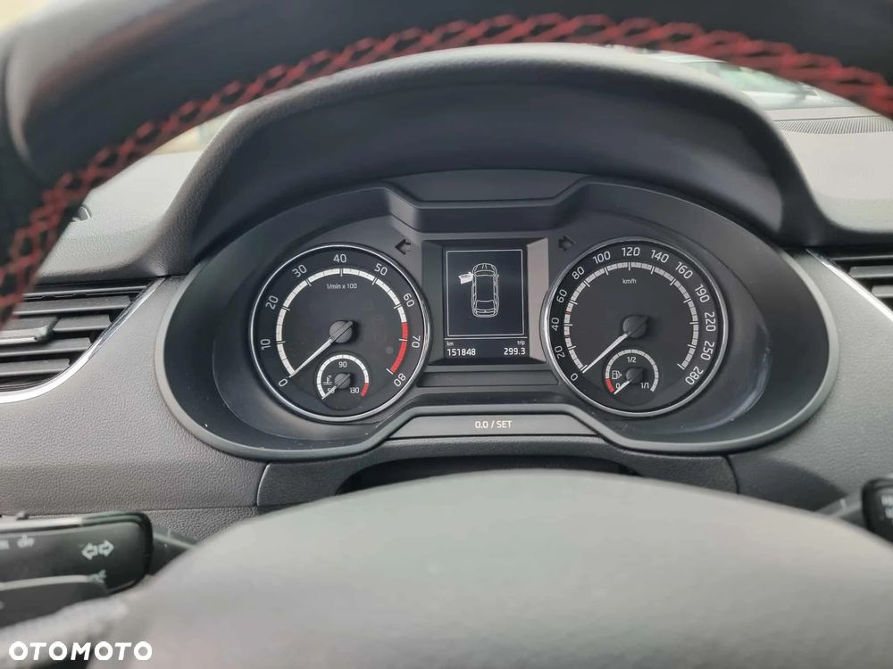 Skoda Octavia 2.0 TSI RS DSG - 5