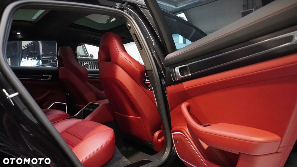 Porsche Panamera GTS - 13