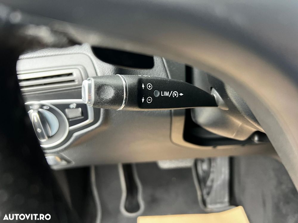 Mercedes-Benz GLC 250 4MATIC - 23