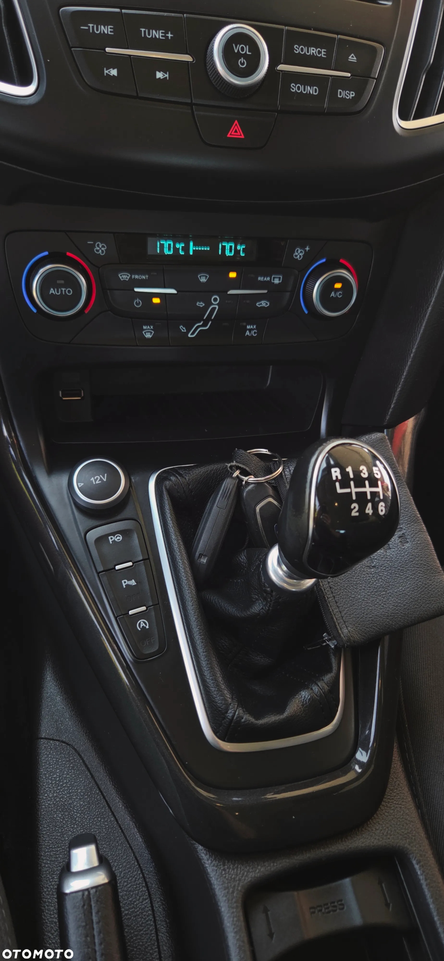 Ford Focus Turnier 1.6 EcoBoost Start-Stopp-System Titanium - 25