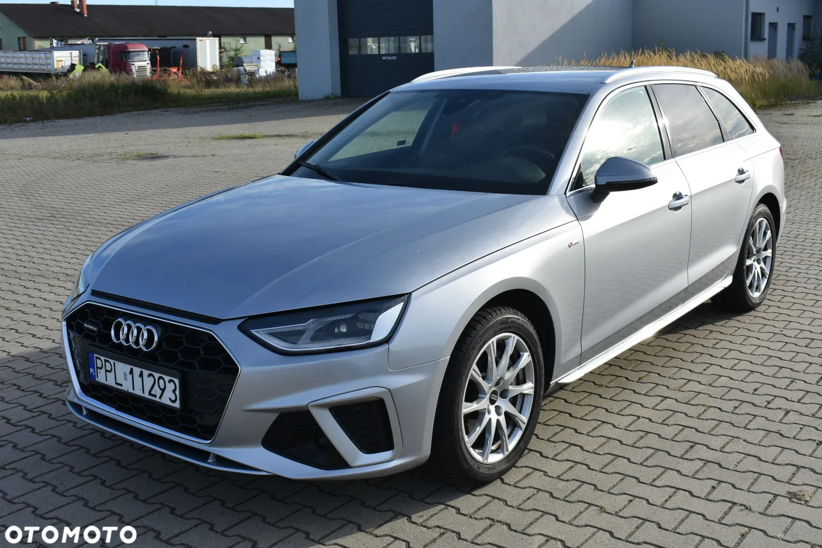 Audi A4 Avant 40 TFSI quattro S tronic - 3