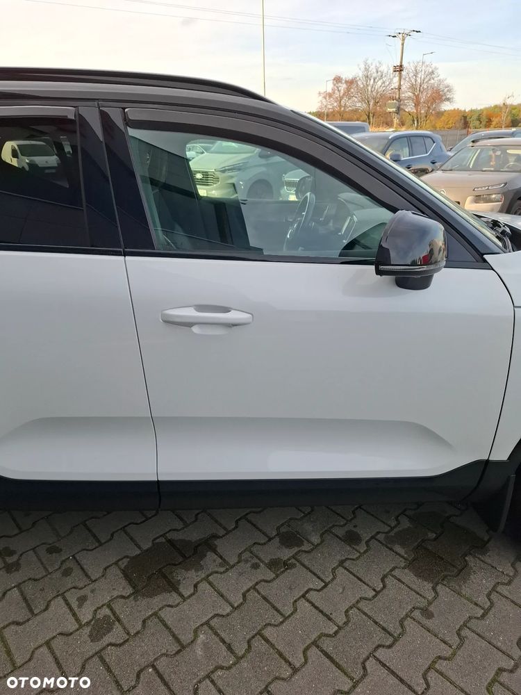 Volvo XC 40 T5 AWD R-Design - 5