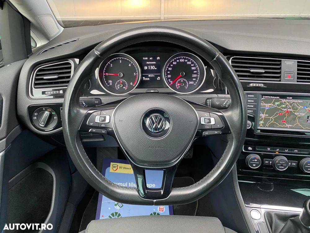 Volkswagen Golf - 8