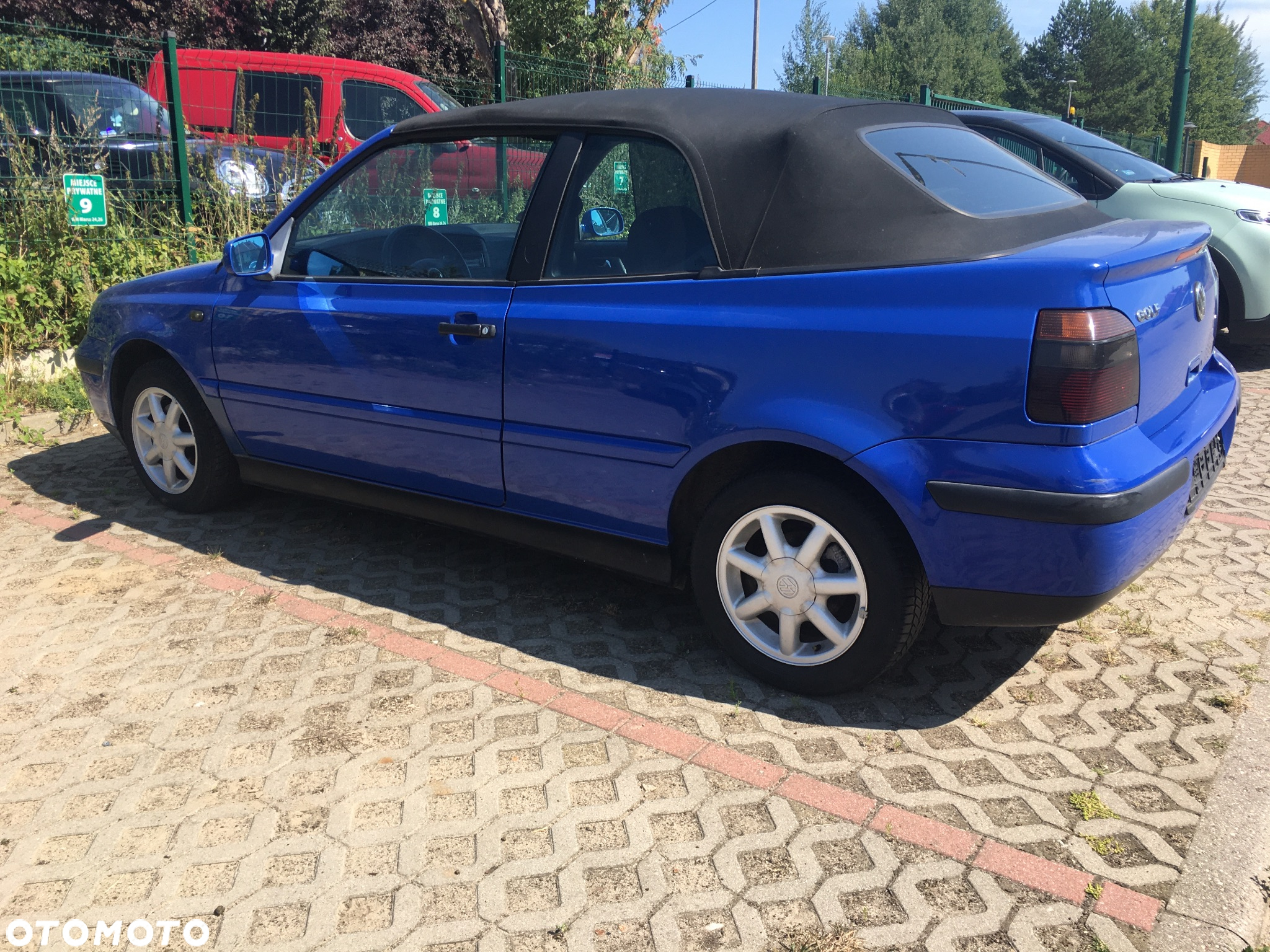Volkswagen Golf - 33