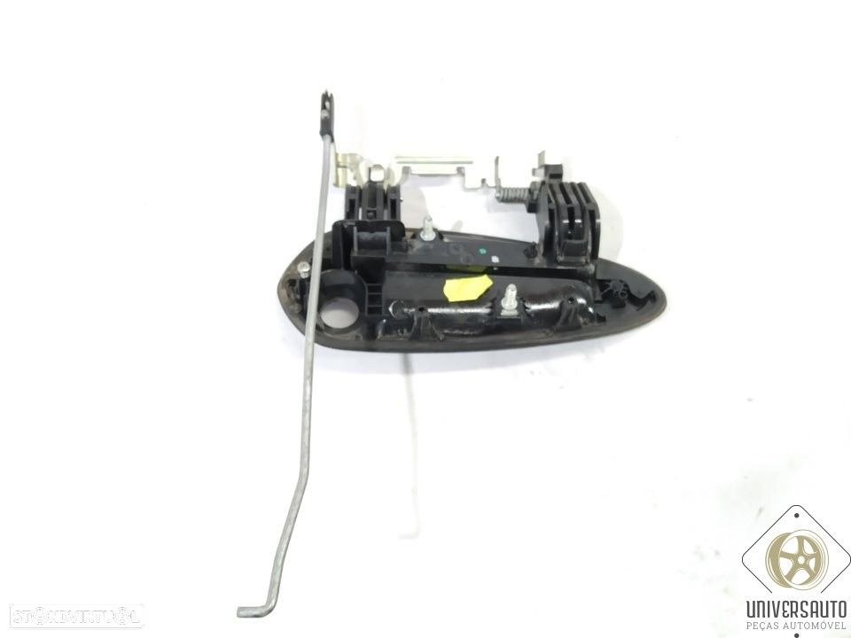 MANIPULO EXTERIOR FRONTAL ESQUERDO FIAT GRANDE PUNTO 2009 - 2