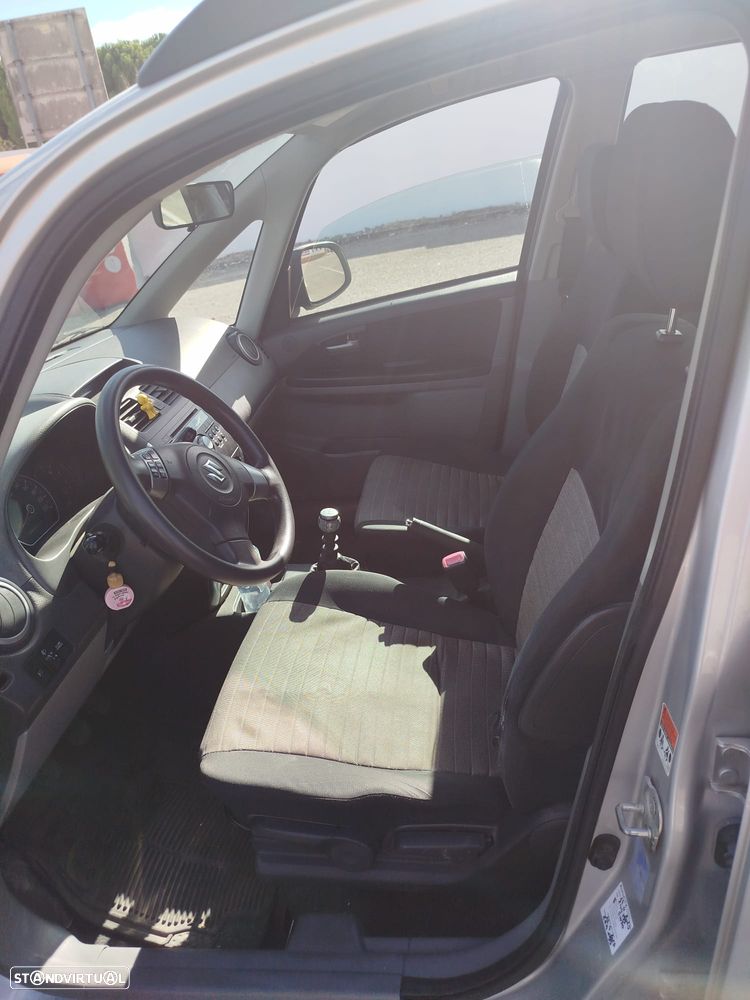 Suzuki Sx4 2009 photo 5