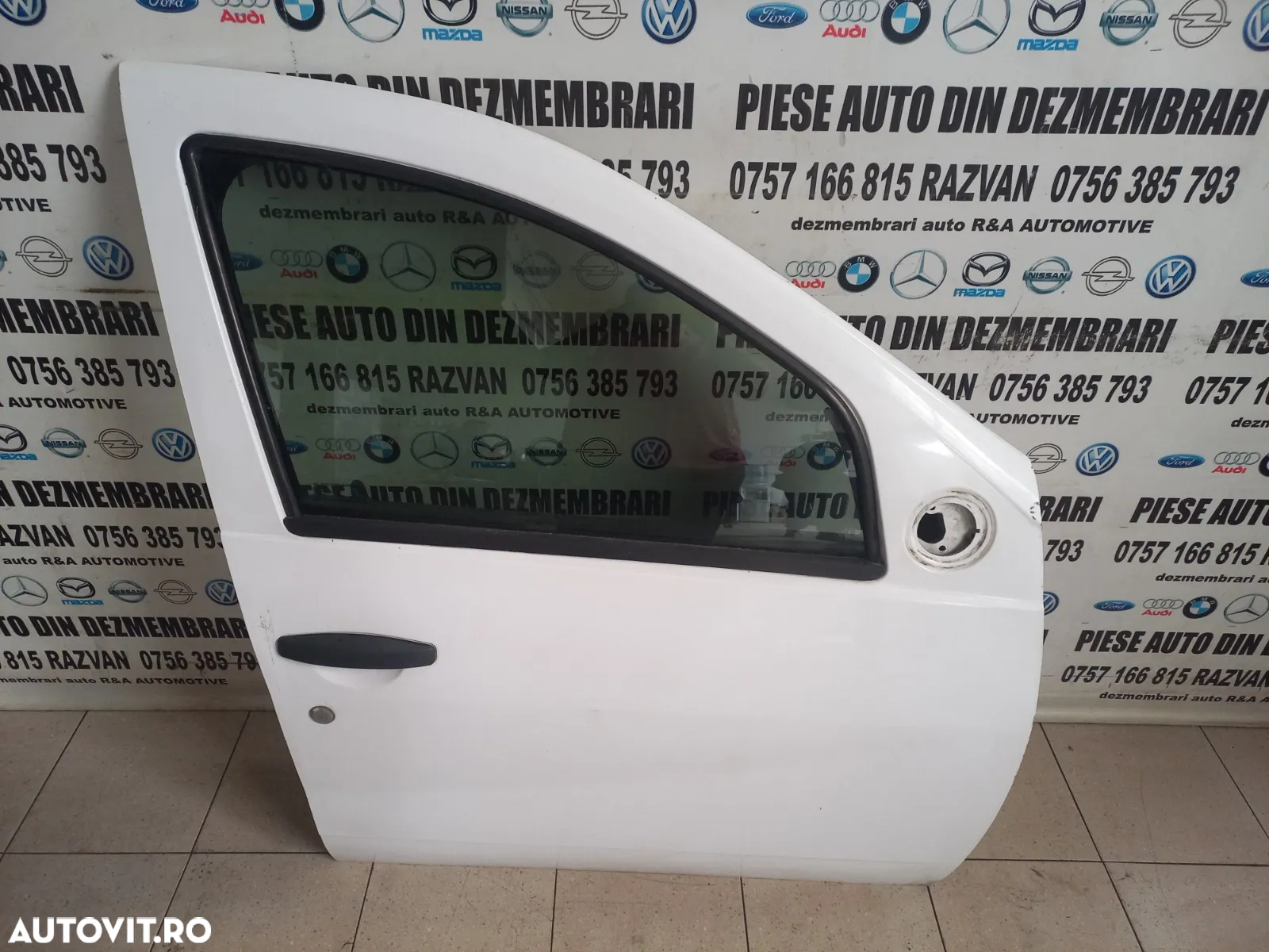 Usa Portiera Dreapta Fata Dacia Duster An 2010-2011-2012-2013-2014-2015-2016-2017 - Dezmembrari Ara - 2