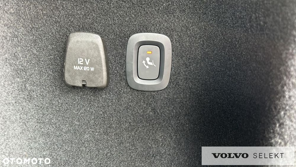 Volvo V60 B4 D Plus Dark - 19