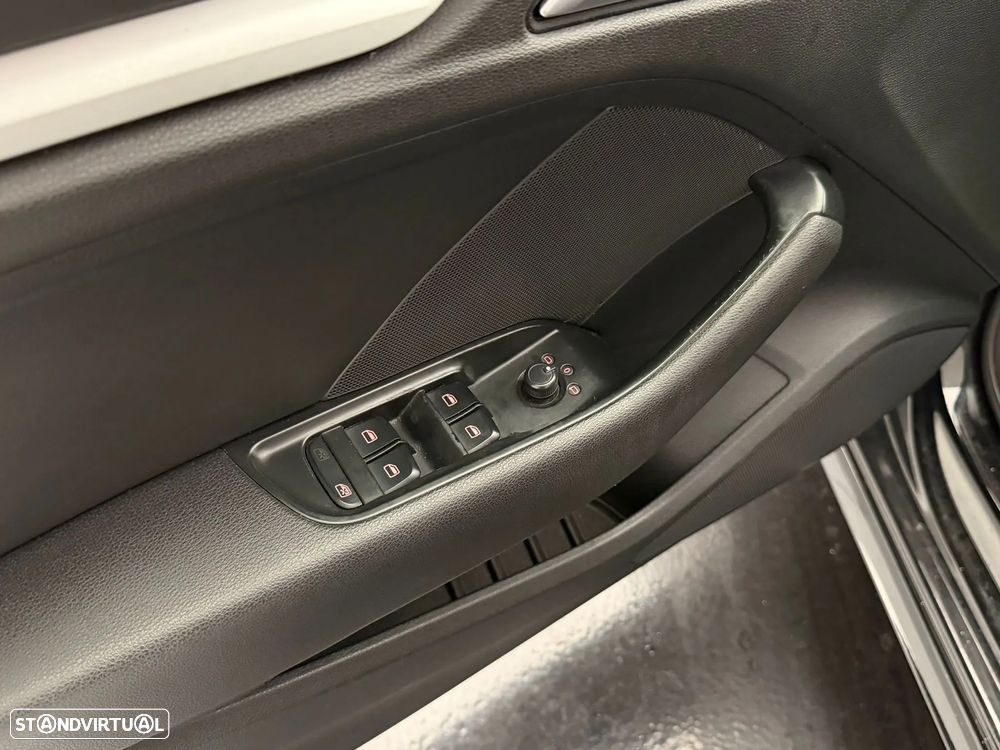 Audi A3 Sportback 1.6 TDI - 10