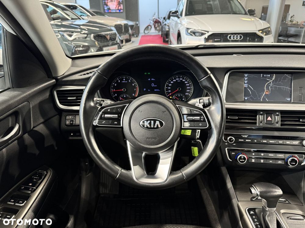 Kia Optima - 18