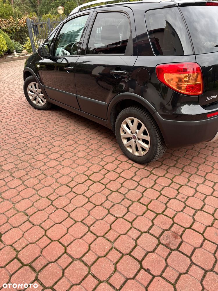 Fiat Sedici 1.6 16V 4x4 Dynamic - 4