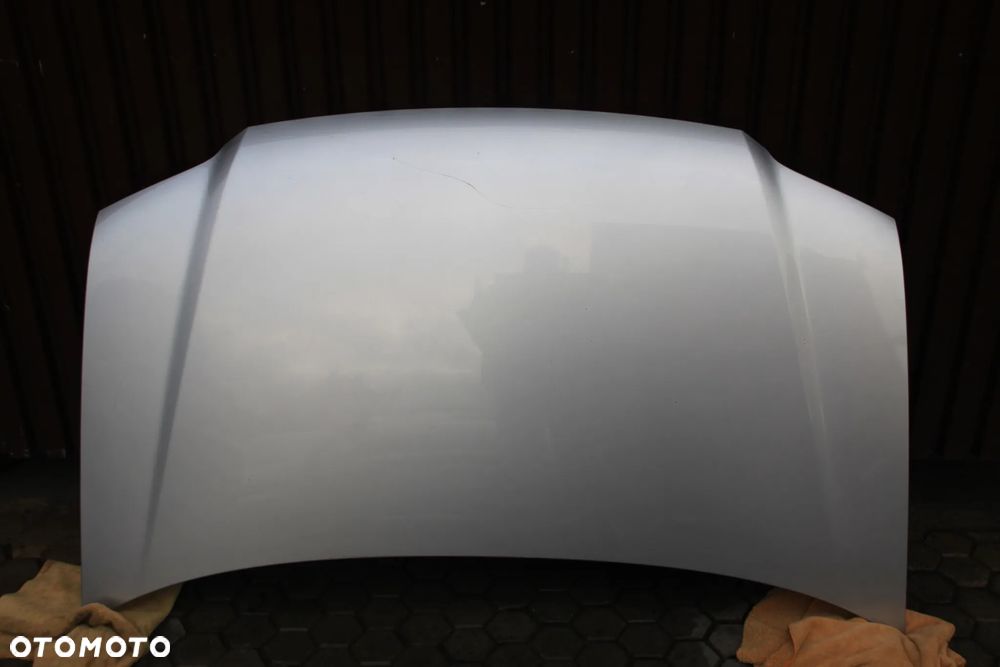 Maska  VW TOURAN I Kolor  LA7W
