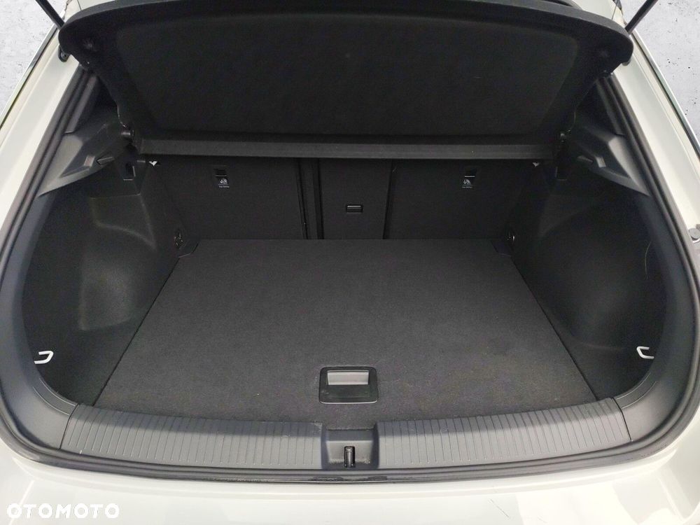 Volkswagen T-Roc - 15