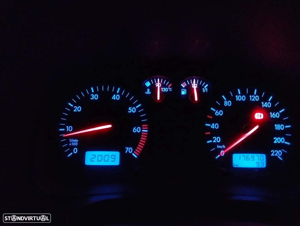 VW Golf 1.4i Confortline JE+AC - 19