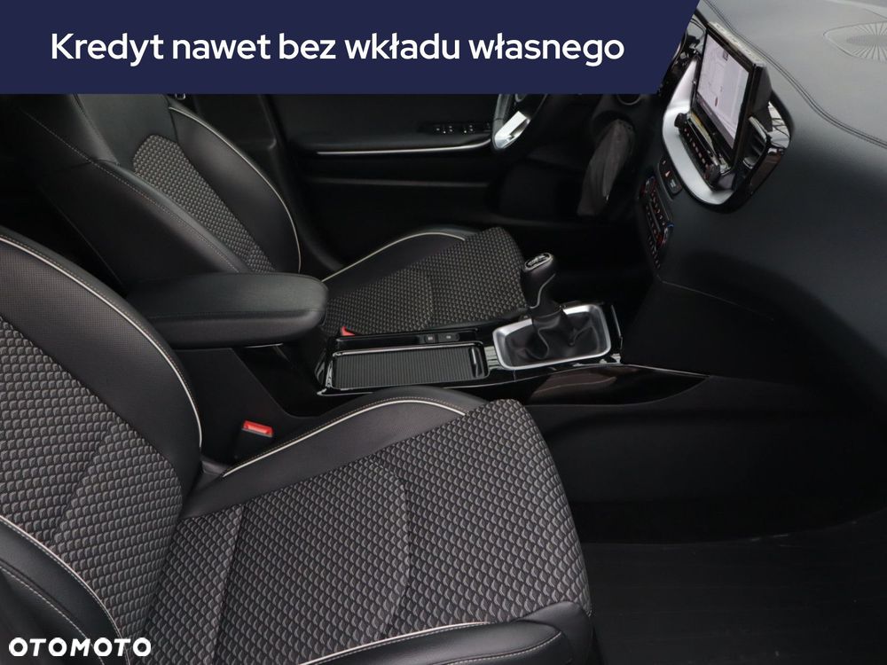 Kia Ceed - 11