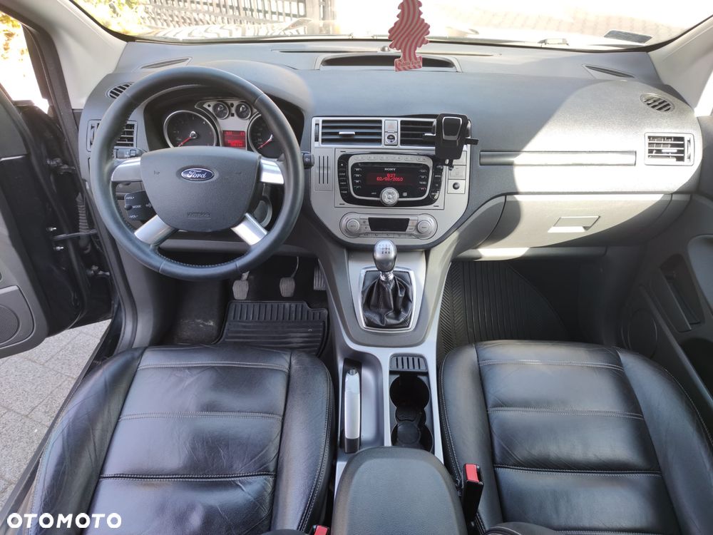 Ford Kuga 2.0 TDCi Titanium - 10