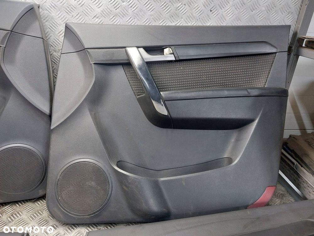 BOCZEK BOCZKI DRZWI KOMPLET CHEVROLET CAPTIVA I - 3