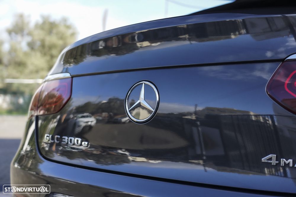 Mercedes-Benz GLC 300 e Coupe 4Matic 9G-TRONIC Avantgarde Advanced - 17