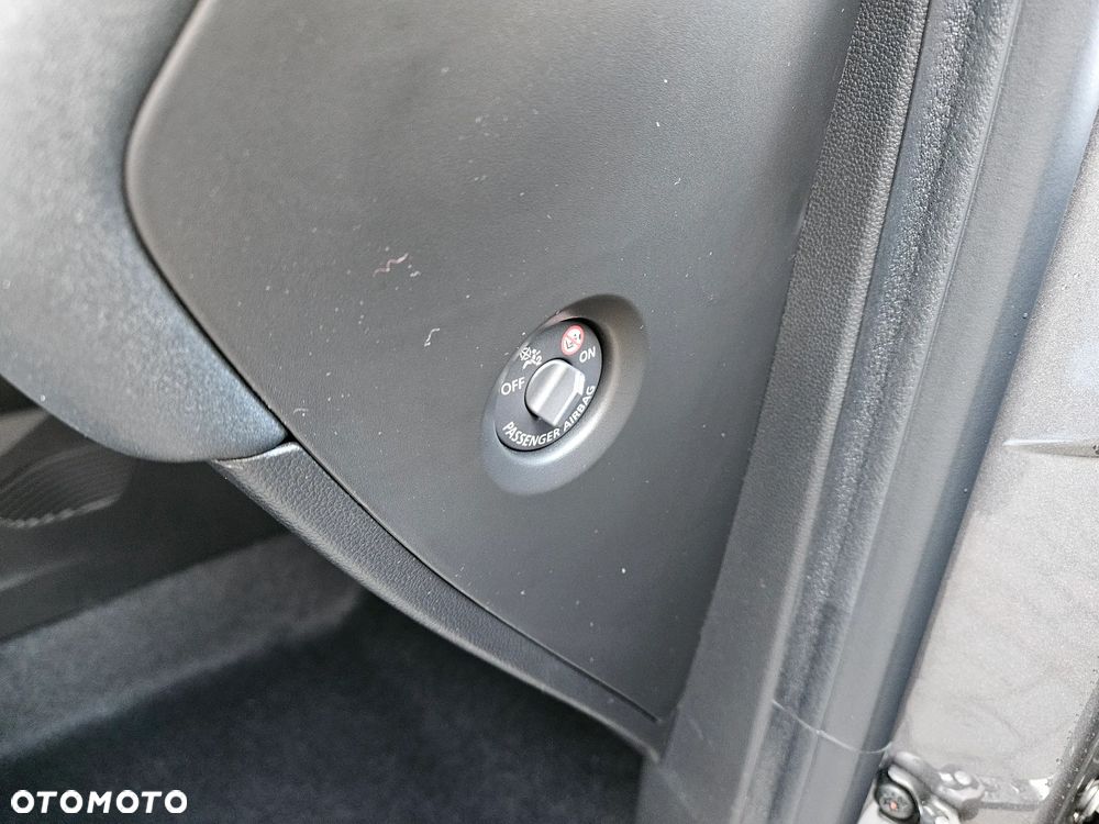 Renault Captur 1.3 TCe mHEV Techno EDC - 19