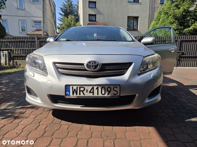 Toyota Corolla - 4
