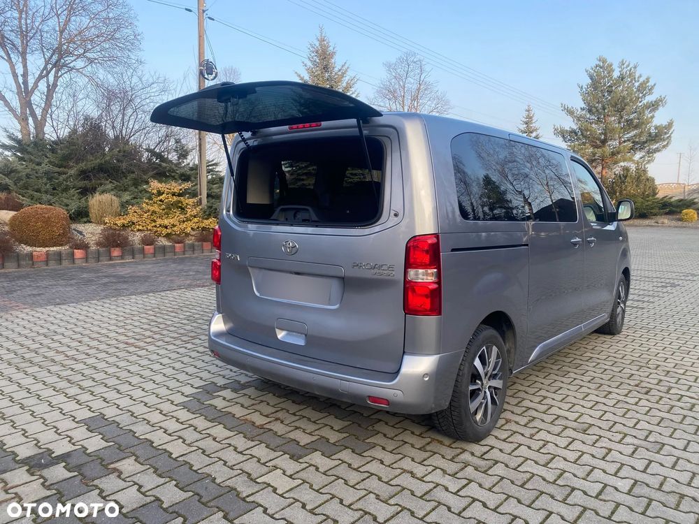 Toyota ProAce Kombi D-4D Medium 2,8t - 6