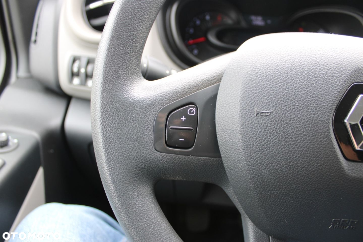 Renault TRAFIC - 28
