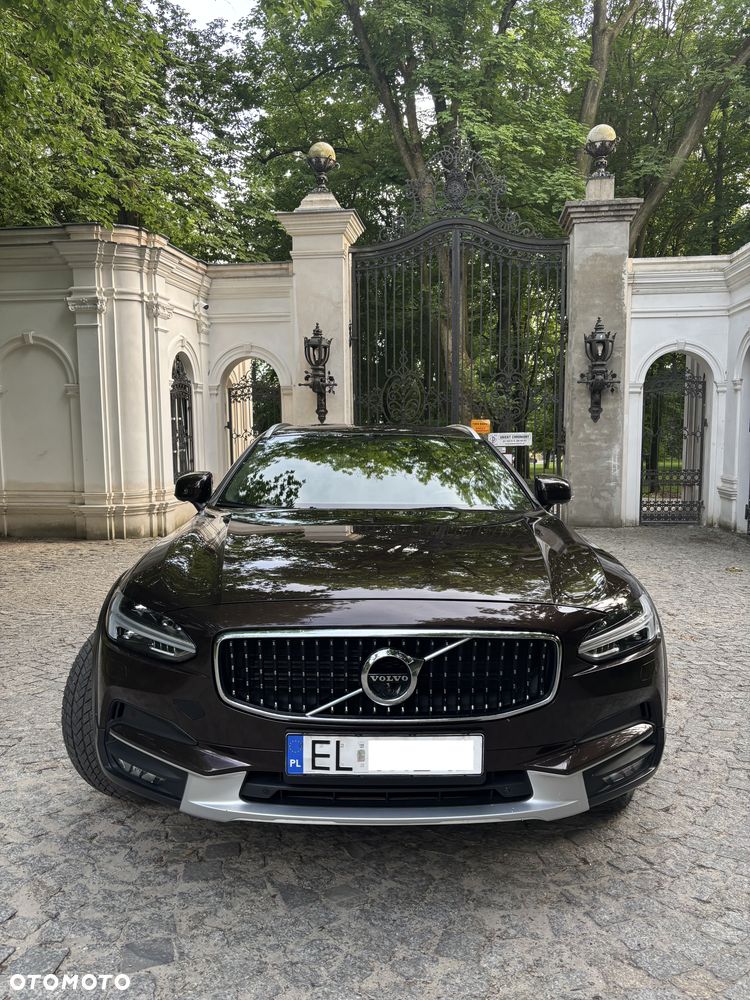 Volvo V90 D5 SCR AWD Momentum Pro - 2