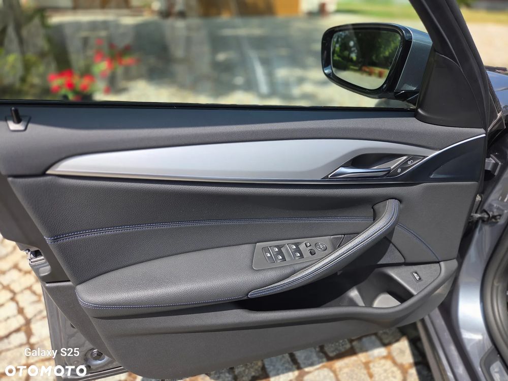 BMW Seria 5 520d M Sport sport - 16