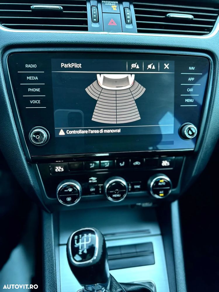 Skoda Octavia Combi Diesel 1.6 TDI Style - 15