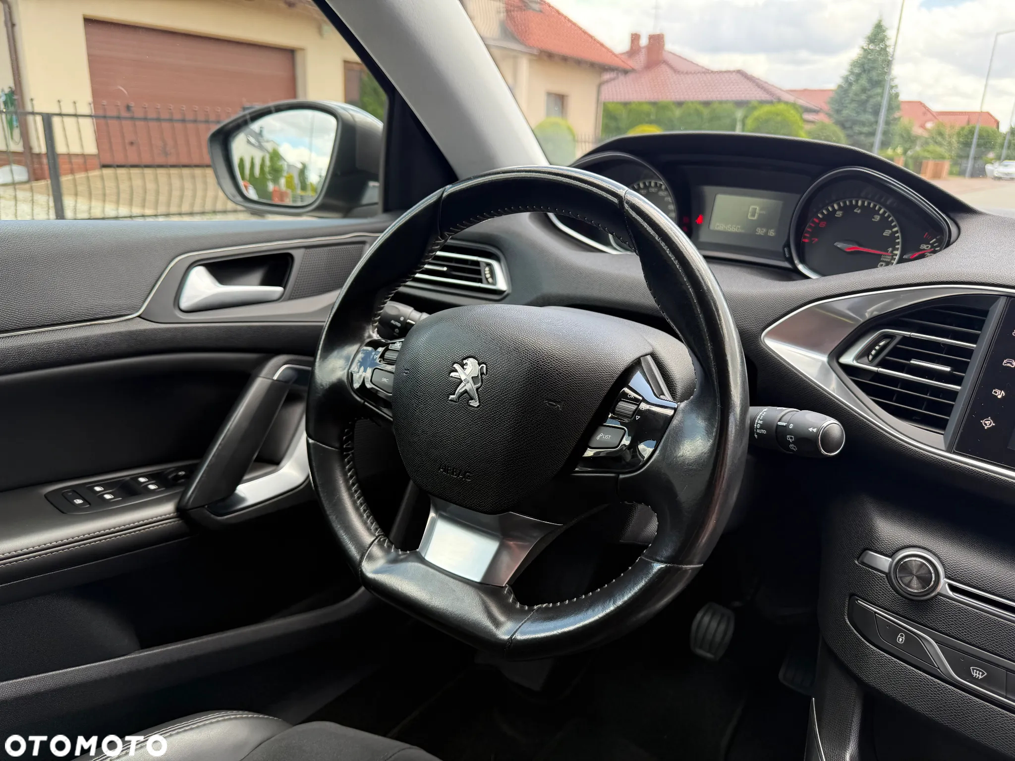Peugeot 308 - 30