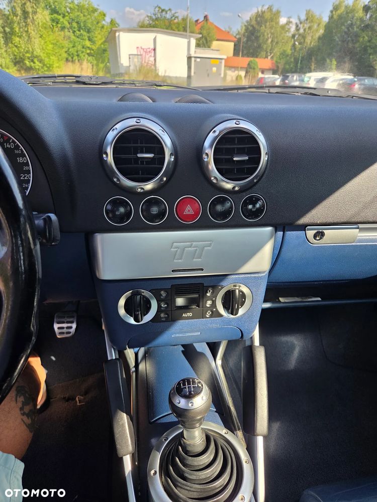 Audi TT Coupé 1.8 T - 11