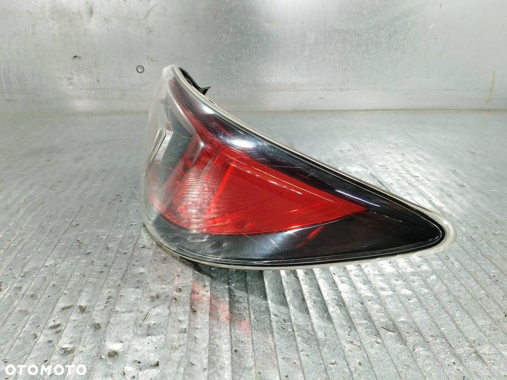 LAMPA TYLNA PRAWA MAZDA 6  GS1F-51150 220-41055 HATCHBACK - 6
