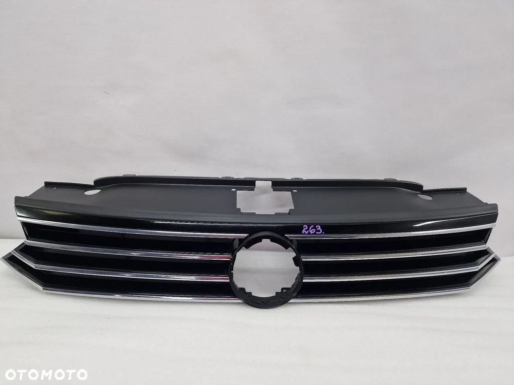 VW PASSAT B8 3G0 15-  ATRAPA / GRILL PRZEDNI PRZÓD NA WĄSKĄ GÓRNĄ LISTWĘ / CHROM , NR 3G0853651 / 3G0853651A / 3G0853653 , NR AUKCJI GL263