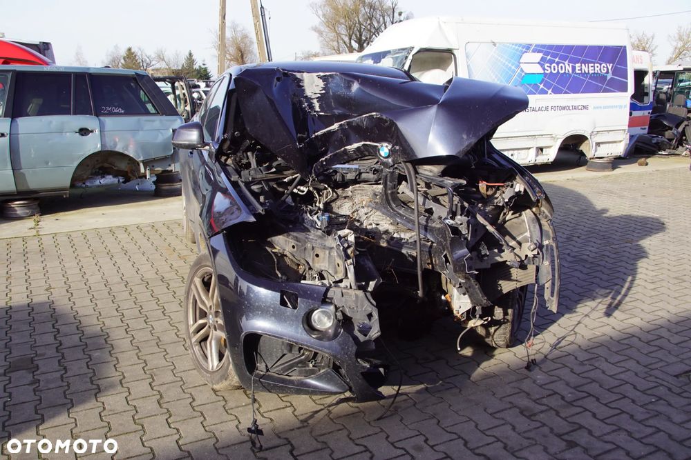 Auto na części - BMW X6 F16 3.0 D 258 KM N57D30 GA8HP75Z 416 2015R Silnik Skrzynia Drzwi Błotnik Zderzak Klapa Lampa Klamka Szyba Lusterko Deska Kokpit Sterownik Moduł Czujnik Licznik Wyświetlacz Panel Kierownica - 2