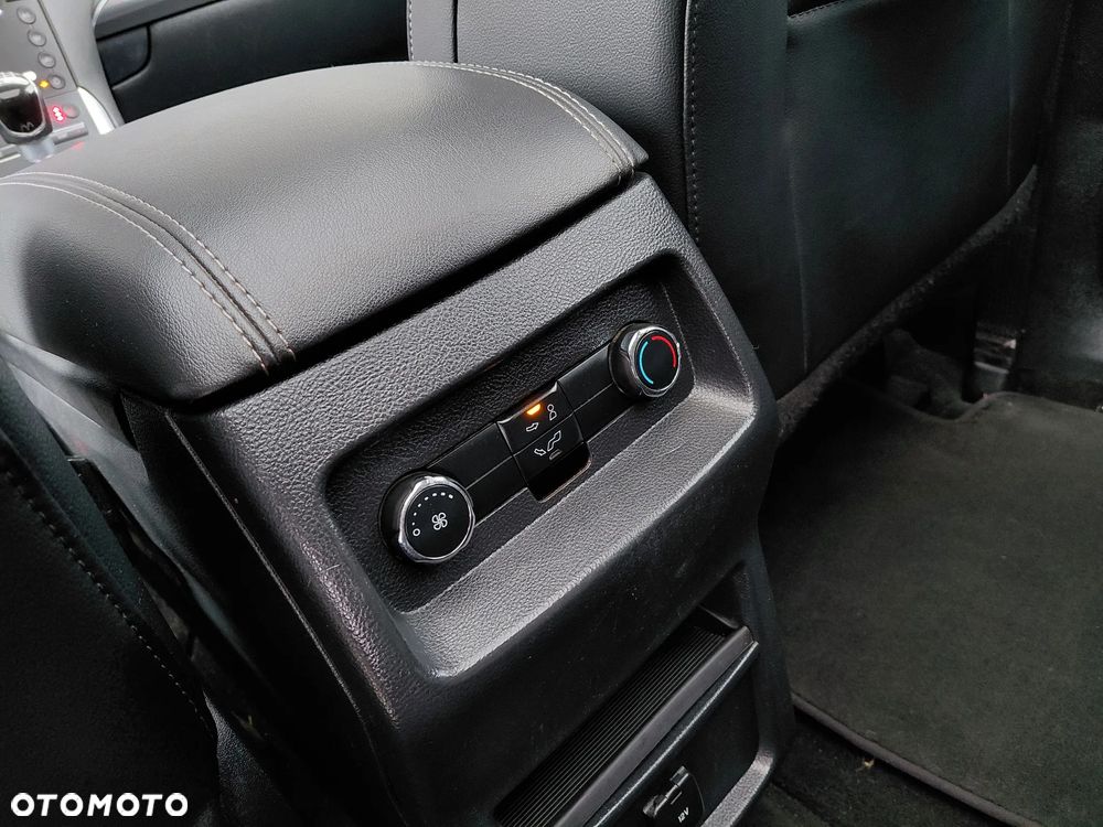 Ford S-Max 2.0 TDCi Titanium - 23