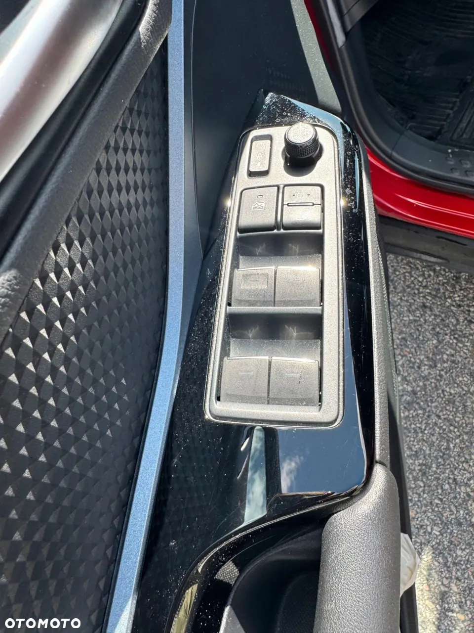 Toyota C-HR Hybrid Lounge - 3