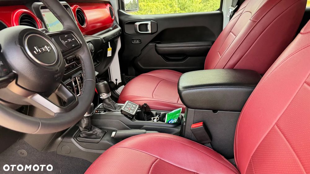 Jeep Wrangler - 13