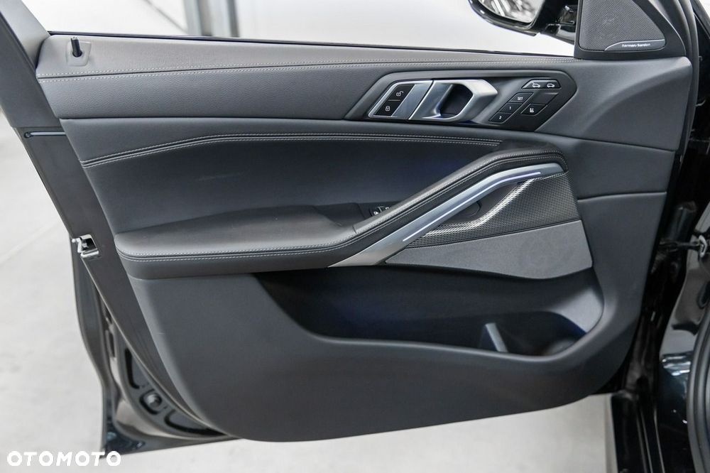 BMW X6 - 33