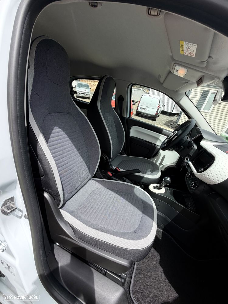 Renault Twingo E-Tech. 22 Techno - 24