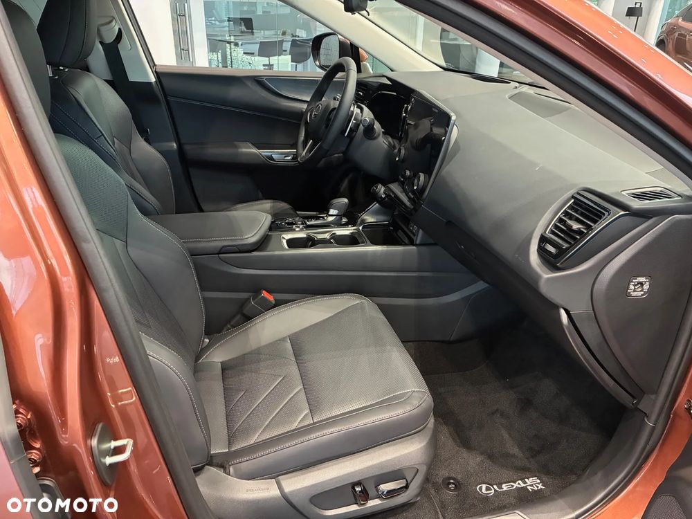 Lexus NX 450h+ Omotenashi AWD - 9