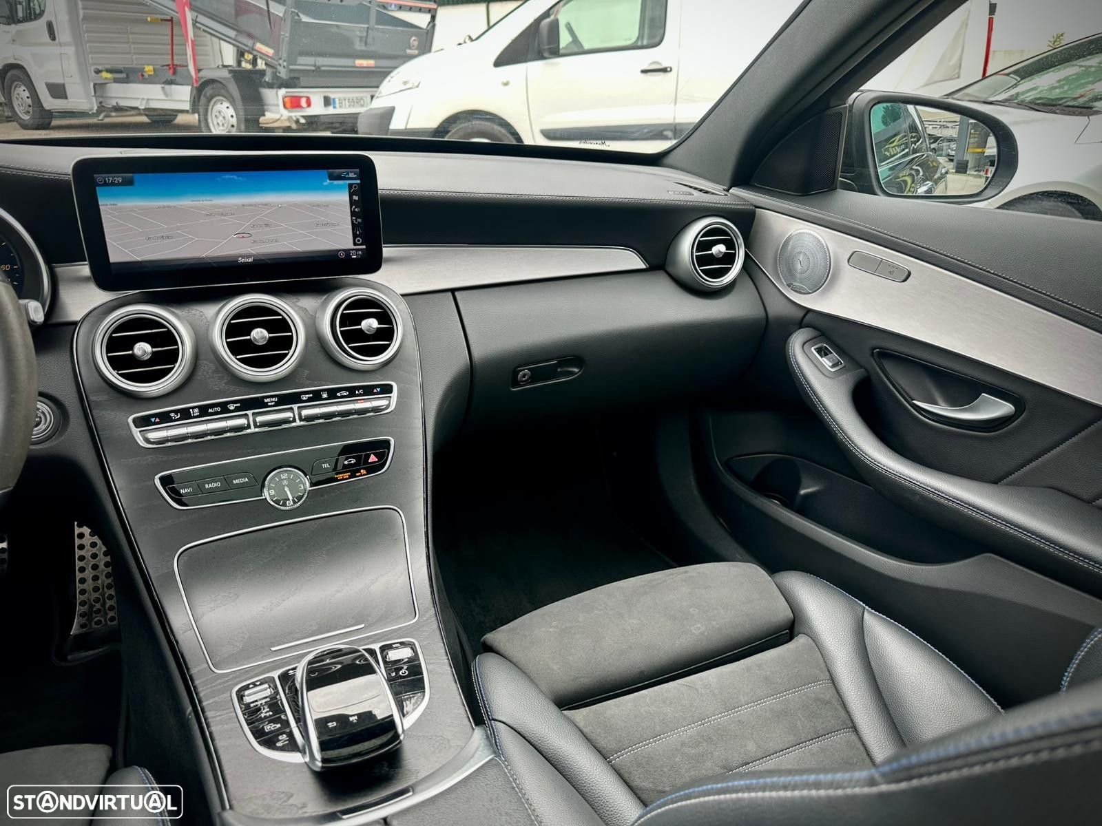 Mercedes-Benz C 300 de AMG Line - 16