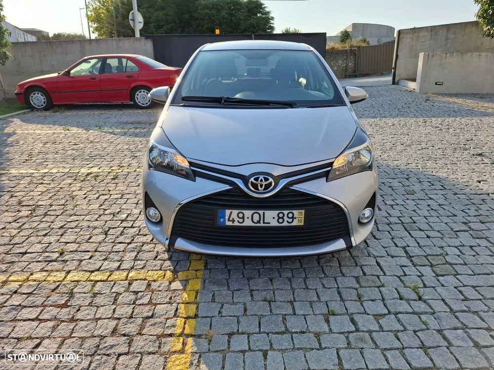 Toyota Yaris 1.33 VVT-i Comfort+P.Style - 4