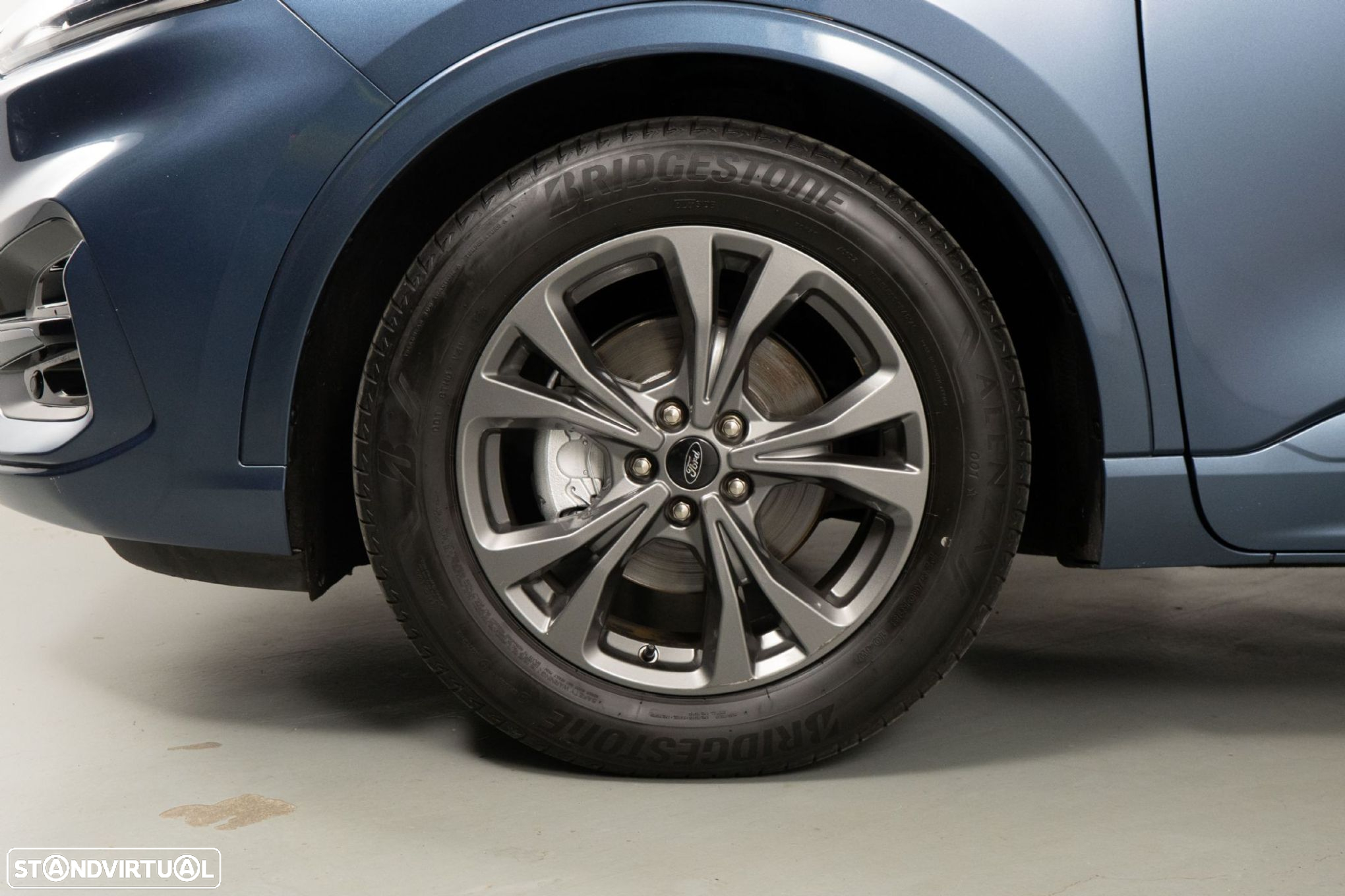 Ford Kuga - 16