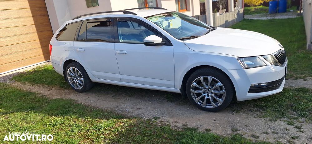 Skoda Octavia 2.0 TDI Style - 3