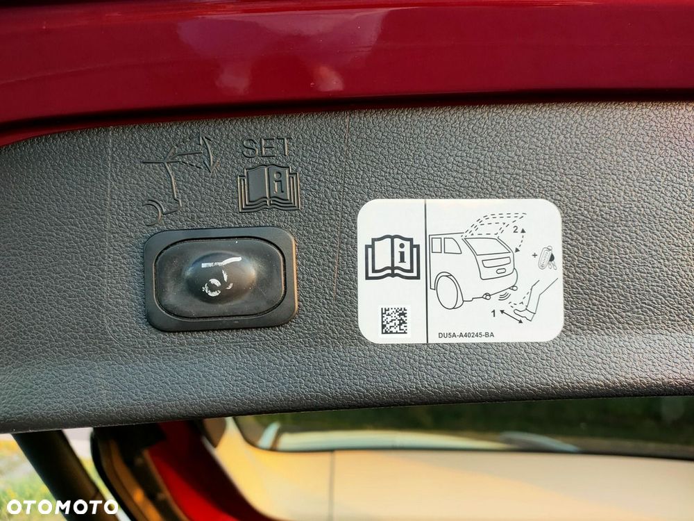 Ford Kuga - 18